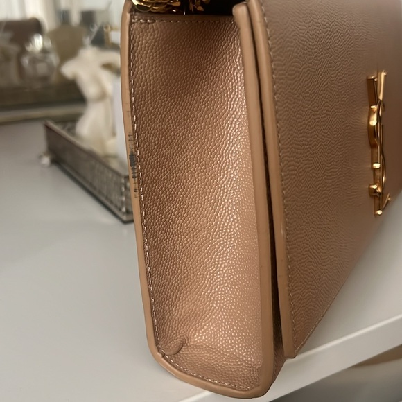 YSL KATE MEDIUM BAG IN GRAIN DE POUDRE - Picture 5 of 5